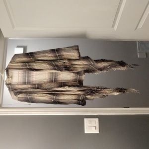 Kinnucans Shaw like long sleeve shirt that also becomes quarter sleeve, size L